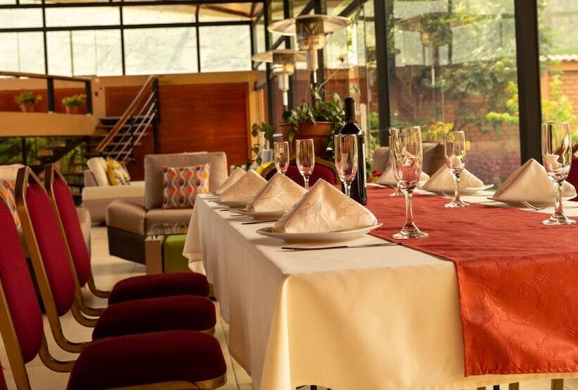 Hotel Qasana Plaza Calca