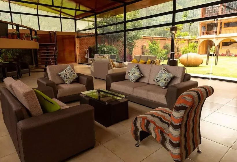 هتل Qasana  Plaza Calca