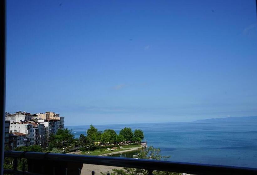 فندق Yalihan Ari