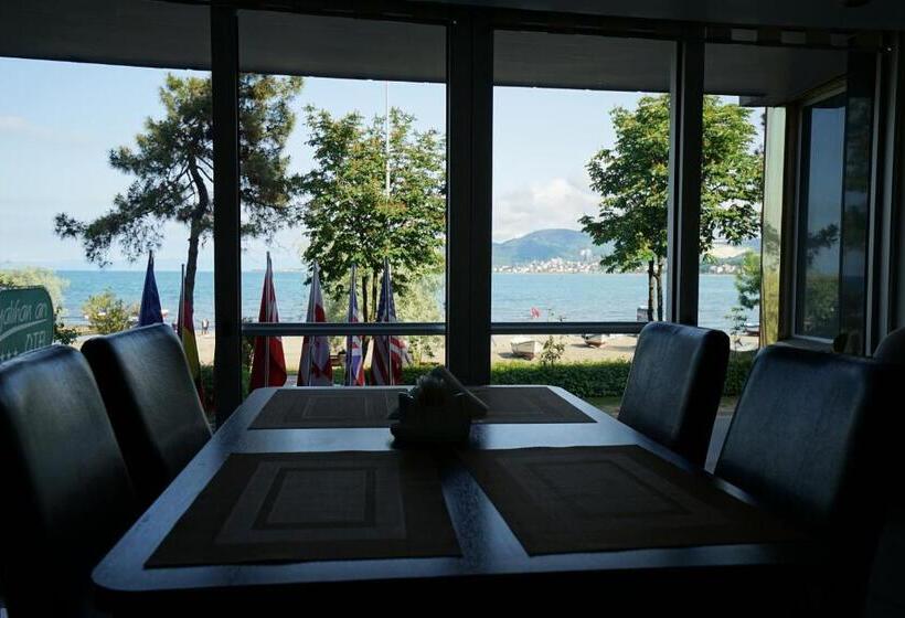 فندق Yalihan Ari