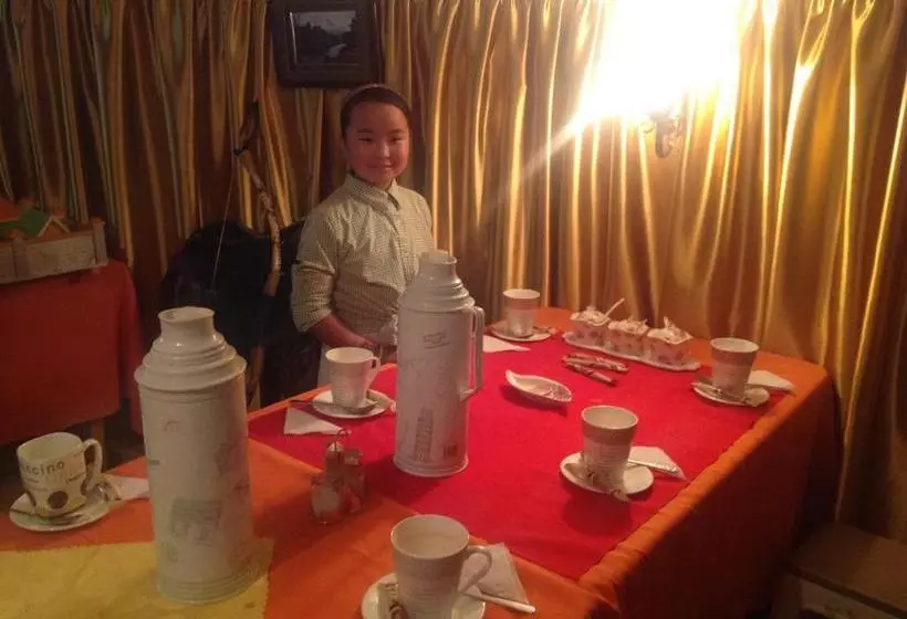 پانسیون Family Tour Guesthouse