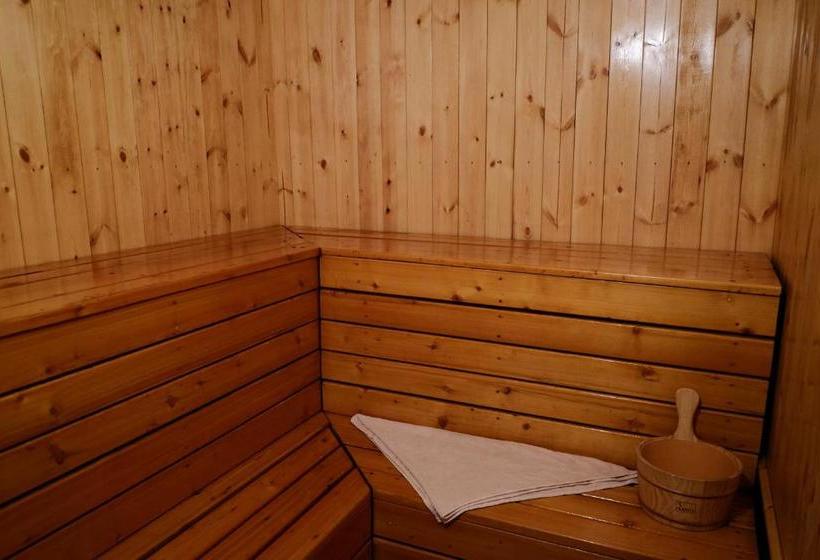 پانسیون Family Tour Guesthouse