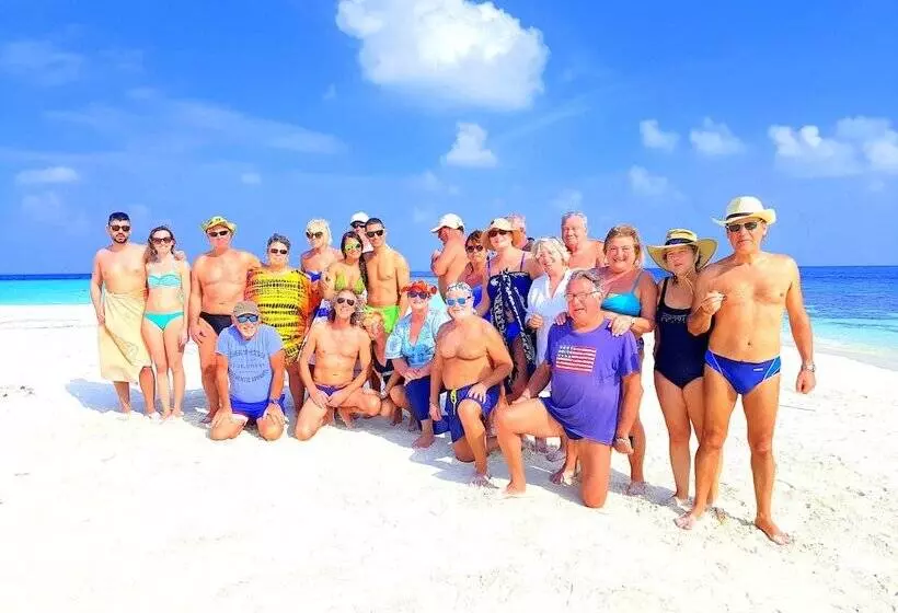 پانسیون Beach Star Maldives