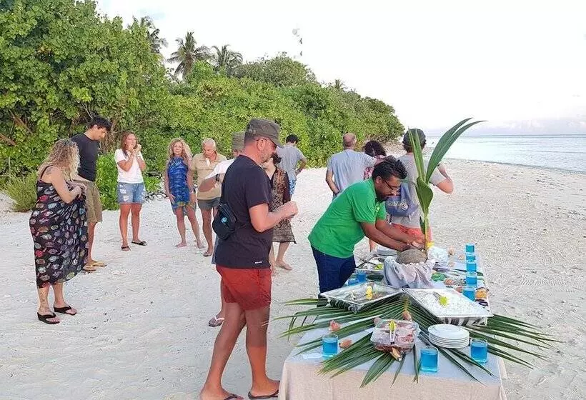 پانسیون Beach Star Maldives