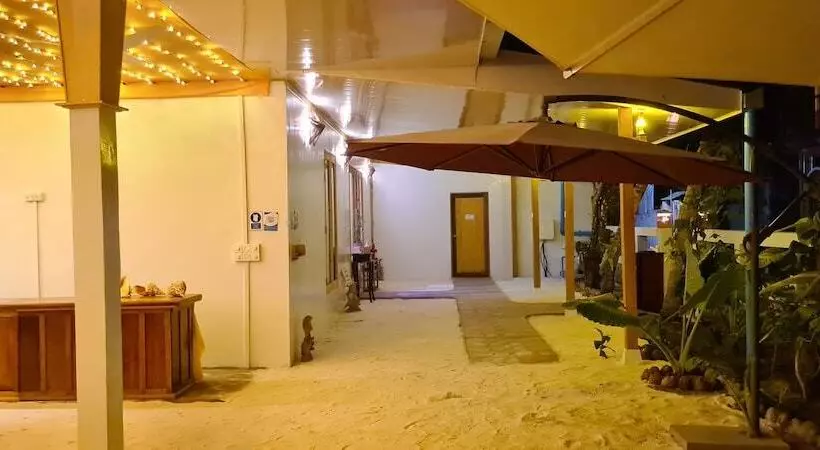 پانسیون Beach Star Maldives