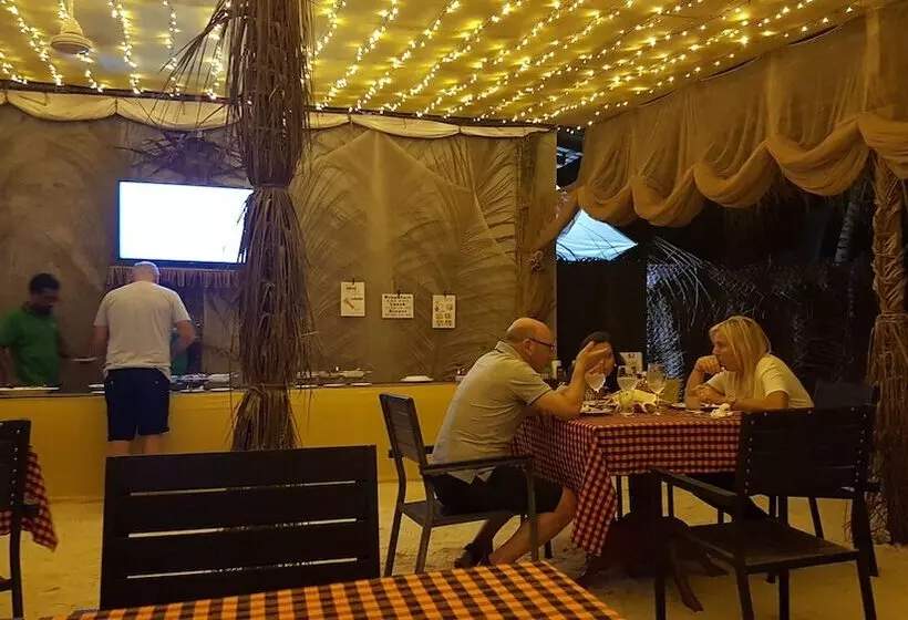 پانسیون Beach Star Maldives