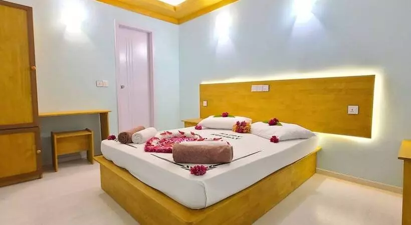 پانسیون Beach Star Maldives