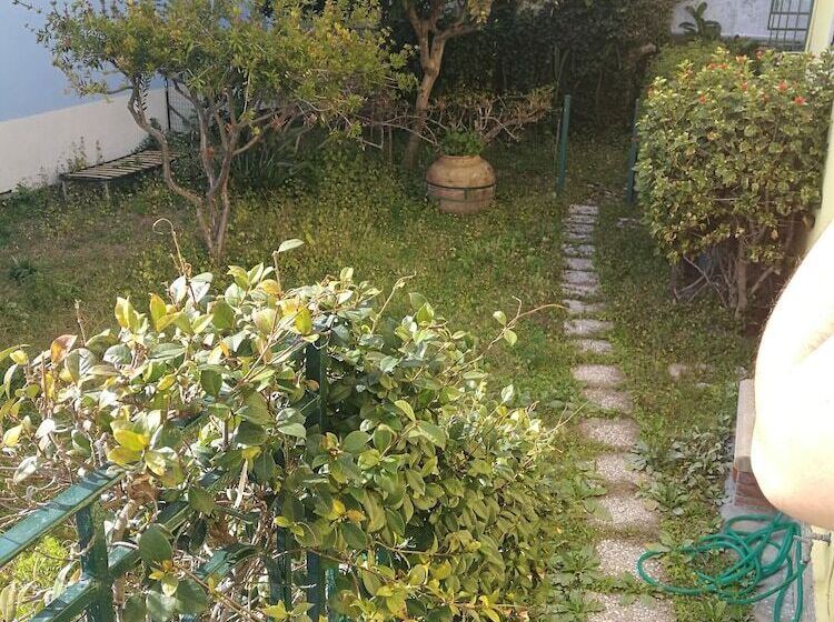 Homstel Beach   Taormina Hostel