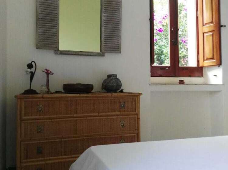 Homstel Beach   Taormina Hostel