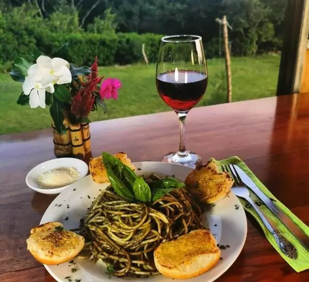 هتل Casitas De Montaña Cabuya