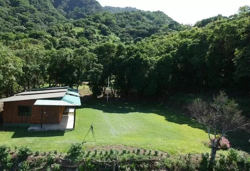 هتل Casitas De Montaña Cabuya