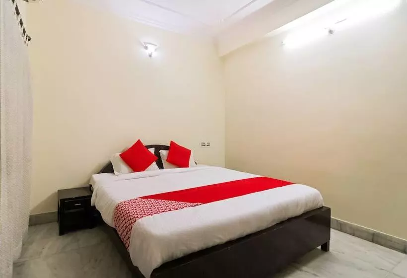 Oyo 28326 Hotel Siddhi Vinayak