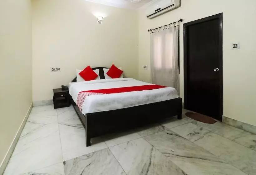 Oyo 28326 Hotel Siddhi Vinayak