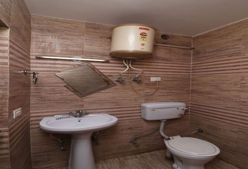 Oyo 29660 Hotel Vardhman Classic