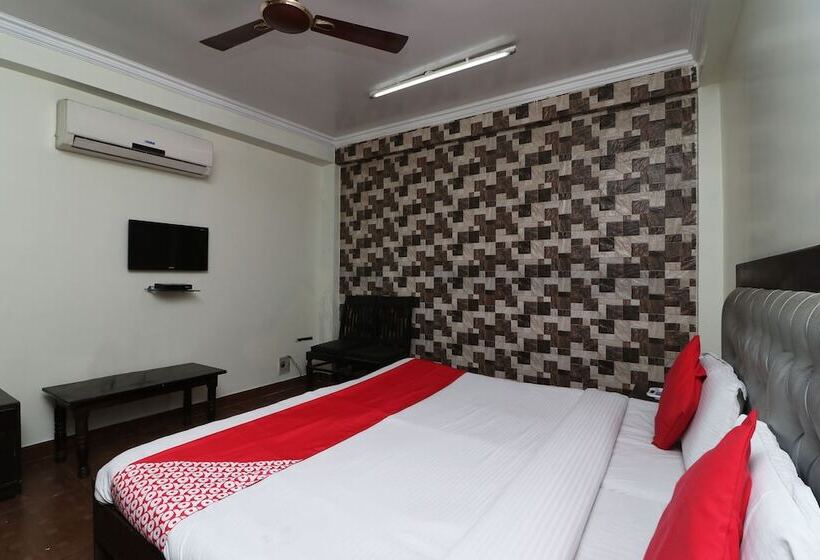 Oyo 29660 Hotel Vardhman Classic