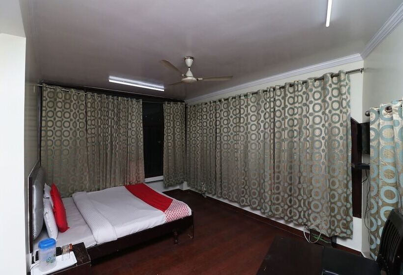 Oyo 29660 Hotel Vardhman Classic
