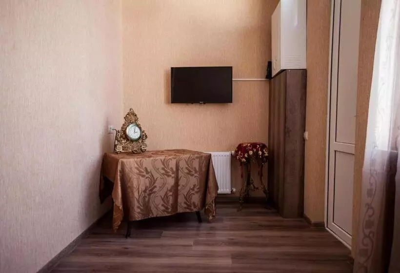 پانسیون Guest House Didis