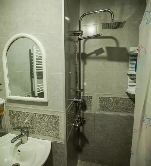 پانسیون Guest House Didis