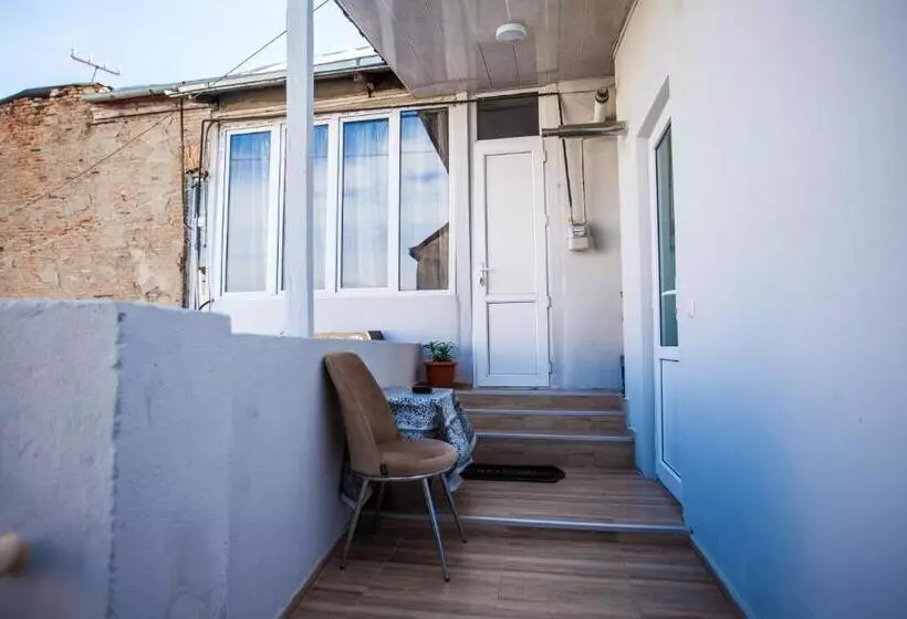 پانسیون Guest House Didis