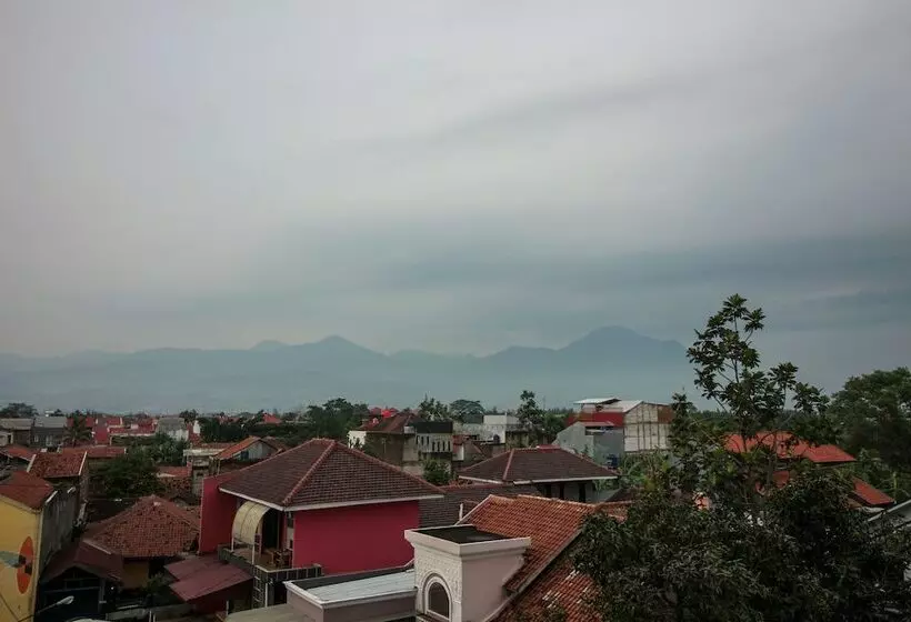 ホテル Oyo 483 Flagship Tamansari Panoramic Bandung
