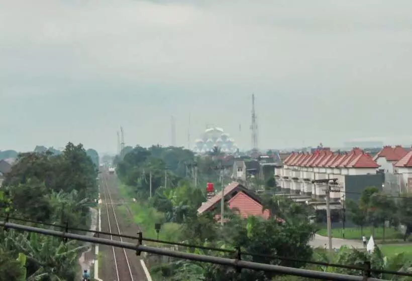 ホテル Oyo 483 Flagship Tamansari Panoramic Bandung