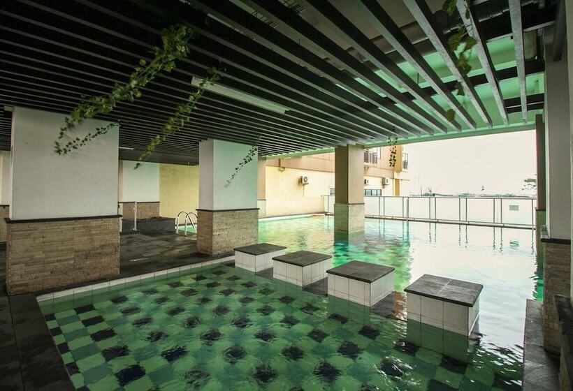 هتل Oyo 483 Flagship Tamansari Panoramic Bandung