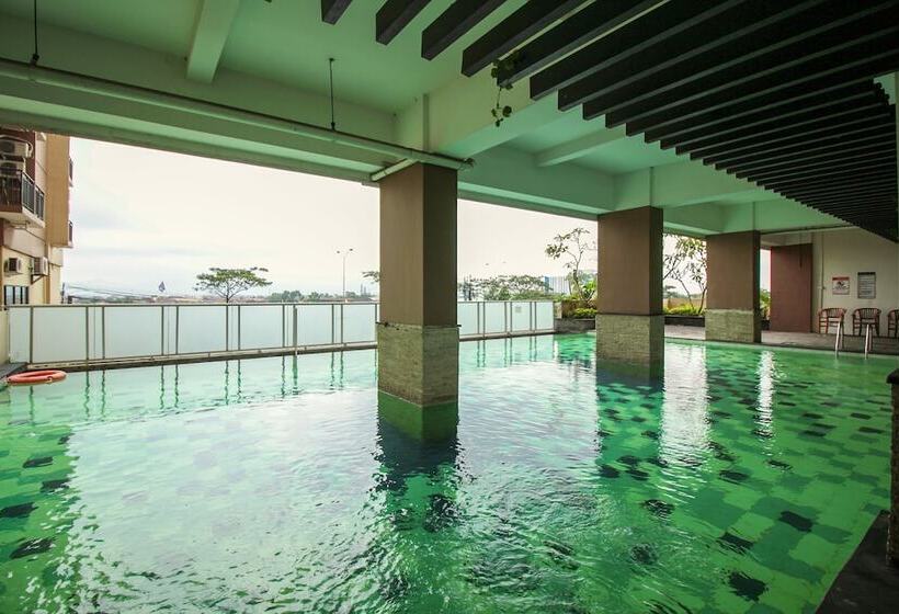 هتل Oyo 483 Flagship Tamansari Panoramic Bandung