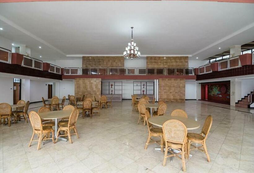 فندق Reddoorz Near Citimall Sukabumi