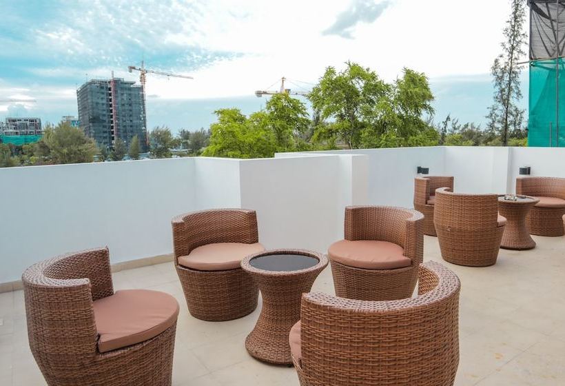 فندق Holiday Park