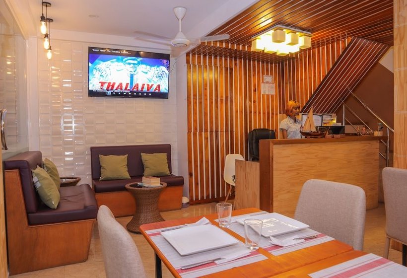 فندق Holiday Park