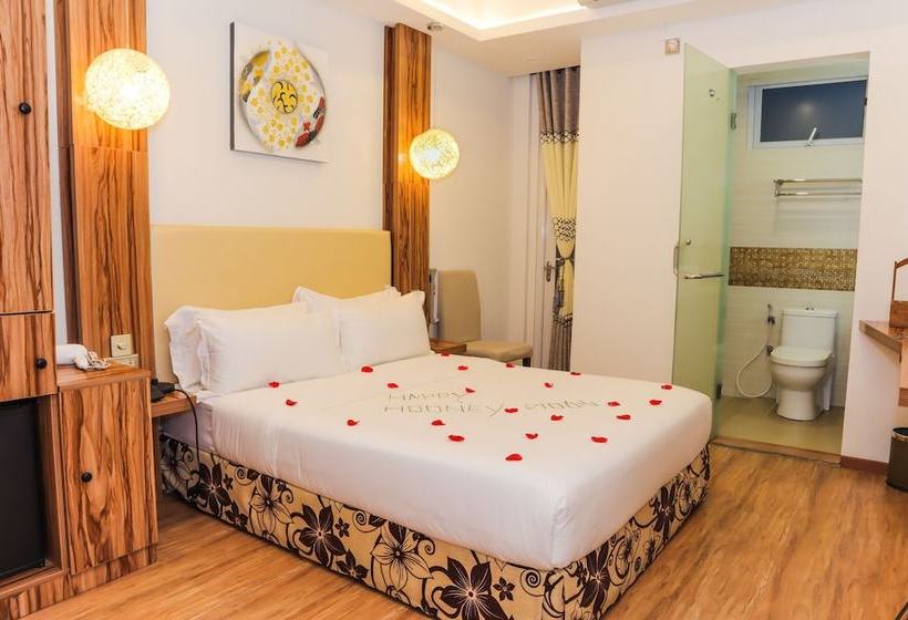 فندق Holiday Park