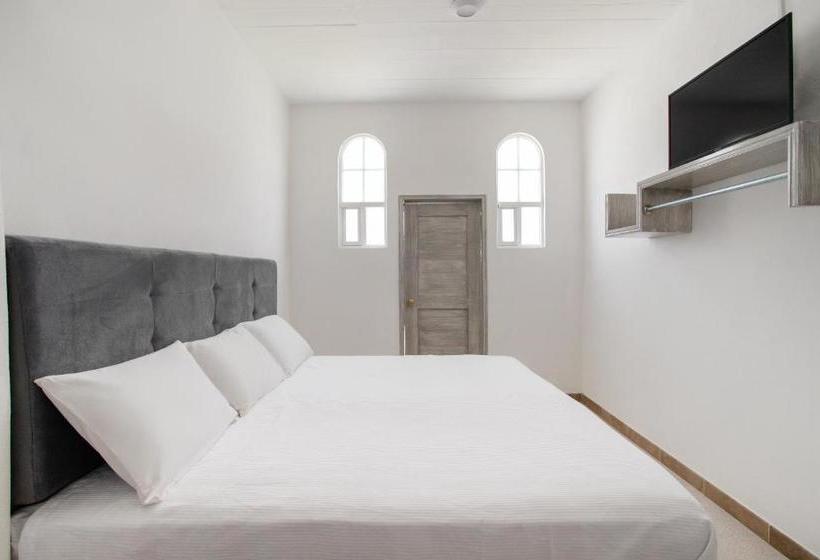 Отель Capital O Vivanta