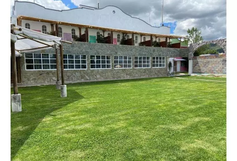 ホテル Capital O Vivanta