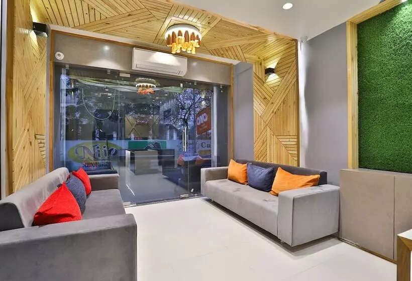 Oyo 15981 Hotel Shiv Ganga