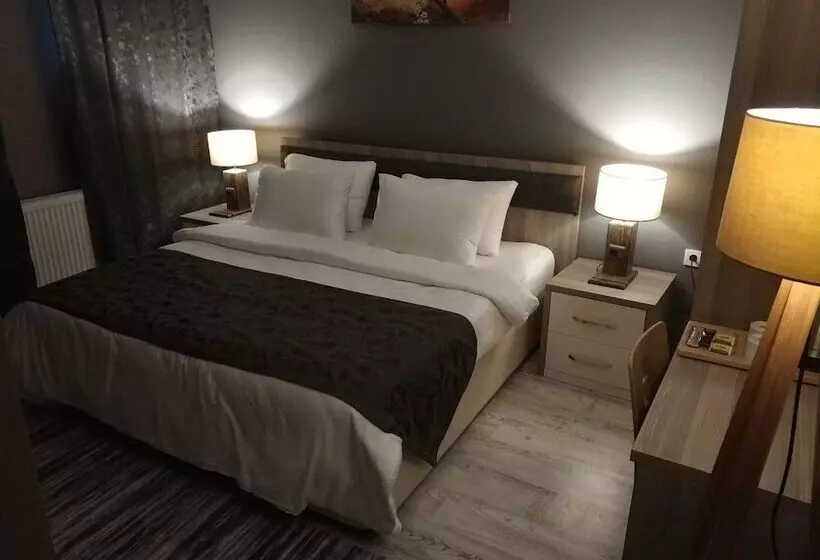 Staron Otel