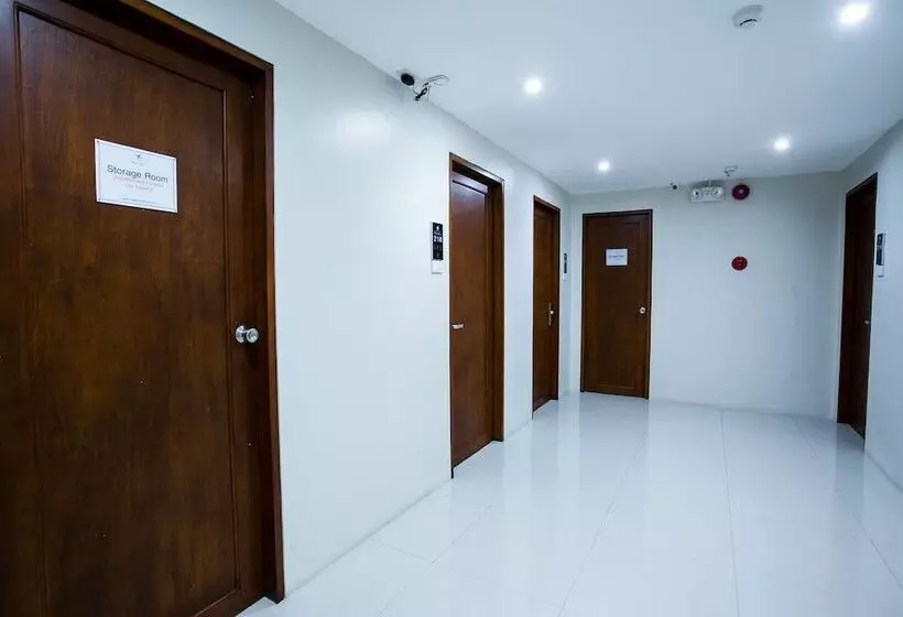 هتل Fleur De Liz   Tagbilaran