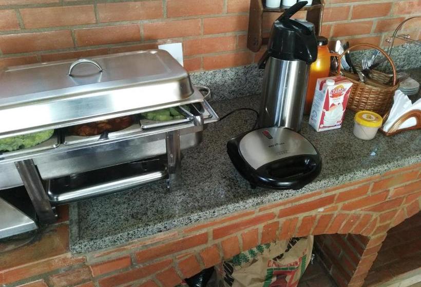 پانسیون Pousada Manancial