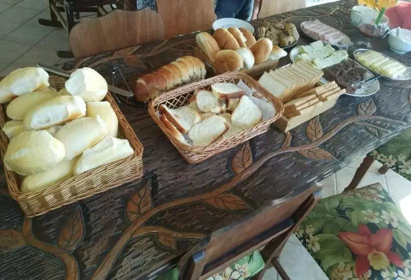پانسیون Pousada Manancial