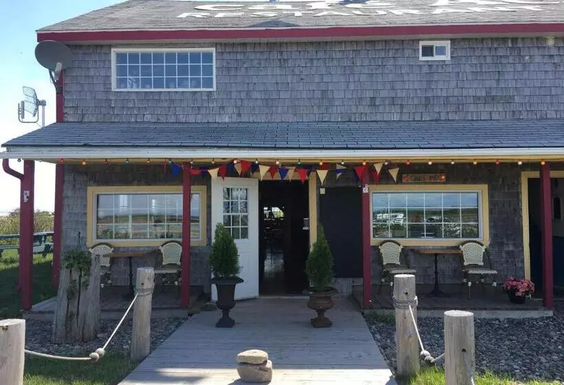 ホテル Auberge Café Acadien