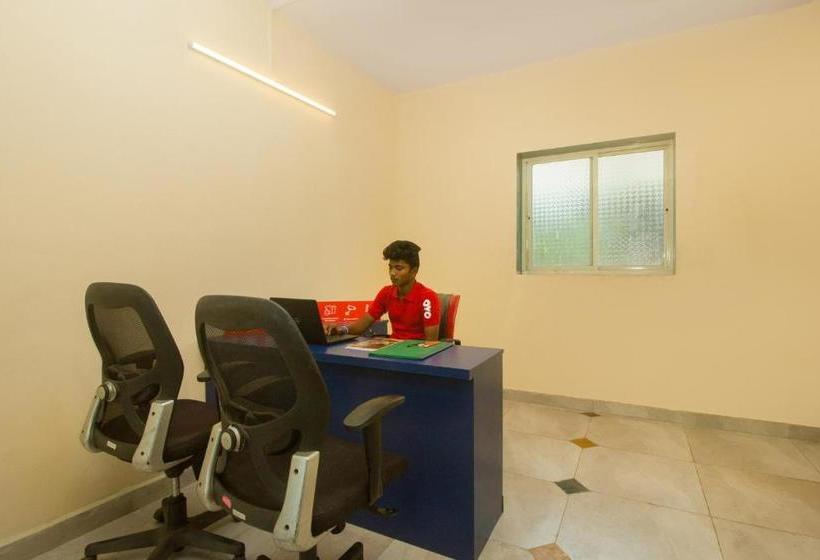 Hotell Oyo 19512 Pednekar S Home Stay