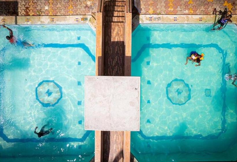 هتل Premier Guest Residence