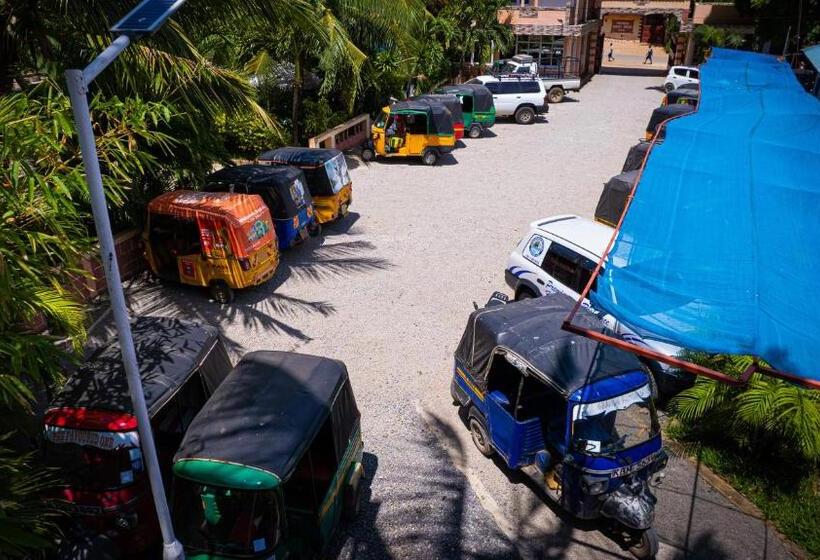 هتل Premier Guest Residence