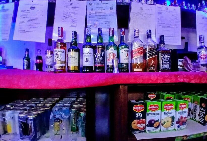 هتل Premier Guest Residence