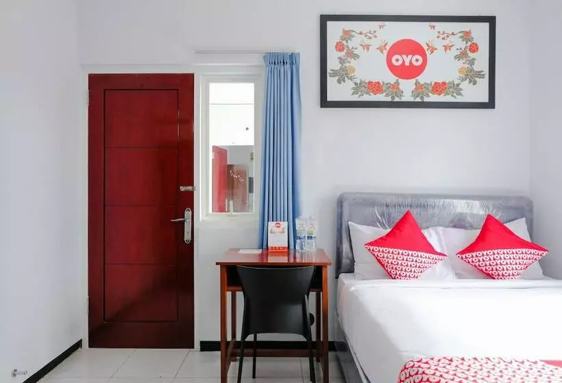 Hotel Reddoorz Syariah @ Puncak Buring