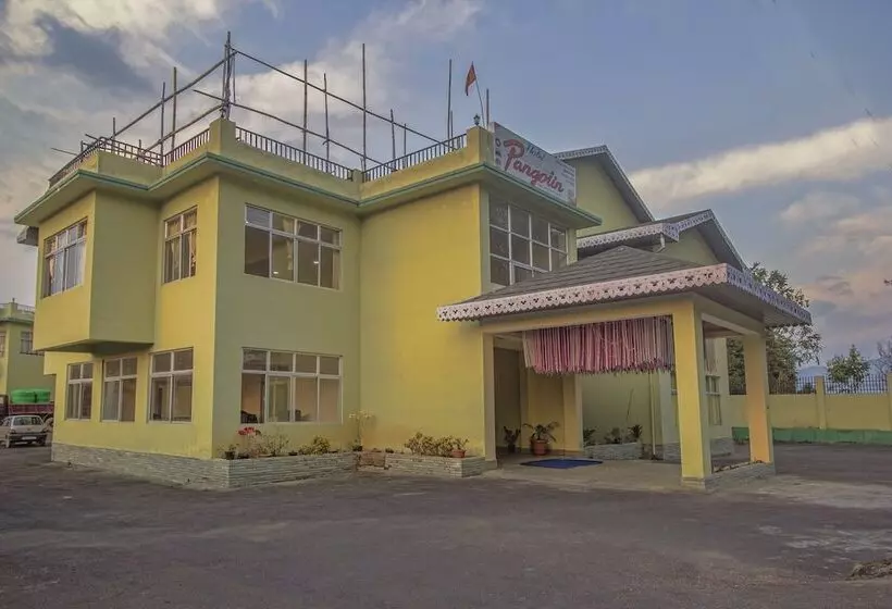 Oyo 28084 Hotel Pangolin
