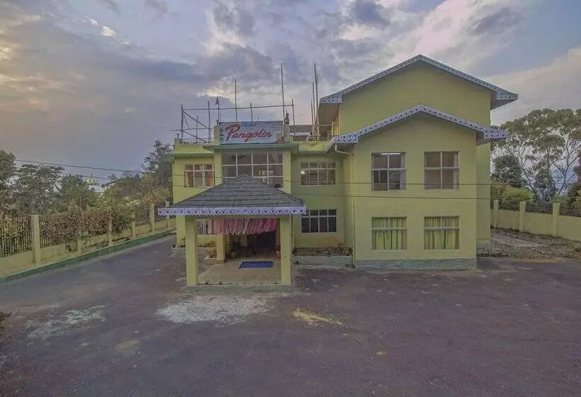 Oyo 28084 Hotel Pangolin