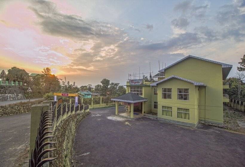 Oyo 28084 Hotel Pangolin