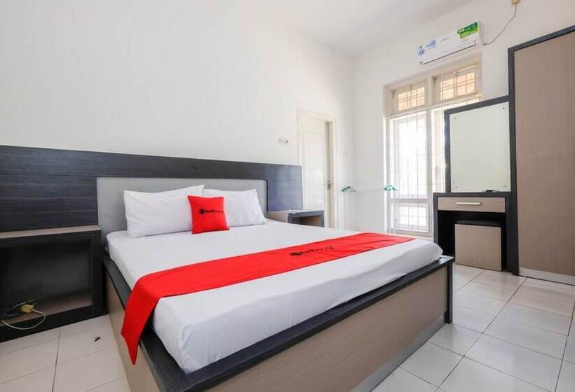 פנסיון Reddoorz Near Moro Mall Purwokerto