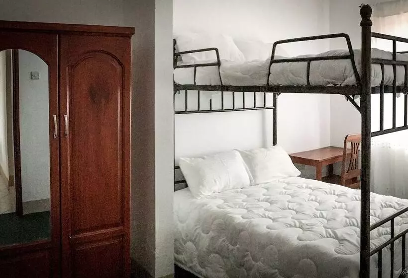 تختخواب و صبحانه Mama Wilsen House