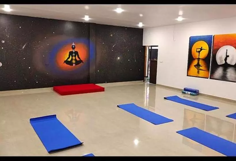 Fabhotel Prime Moon Hill Resorts